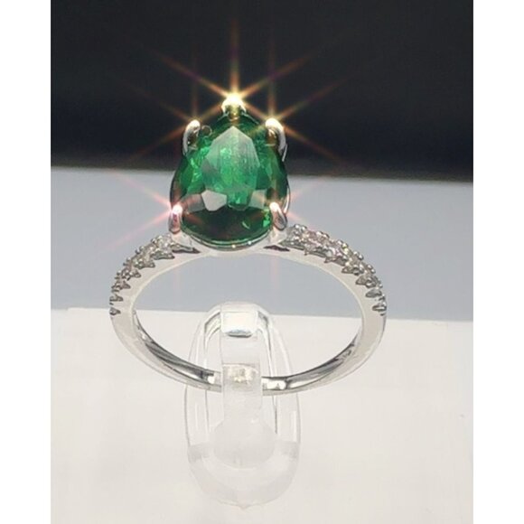 Jewelry - Sterling Silver Ring With Pear-Cut Green Gemstone & Pave Accent Stones Size 6